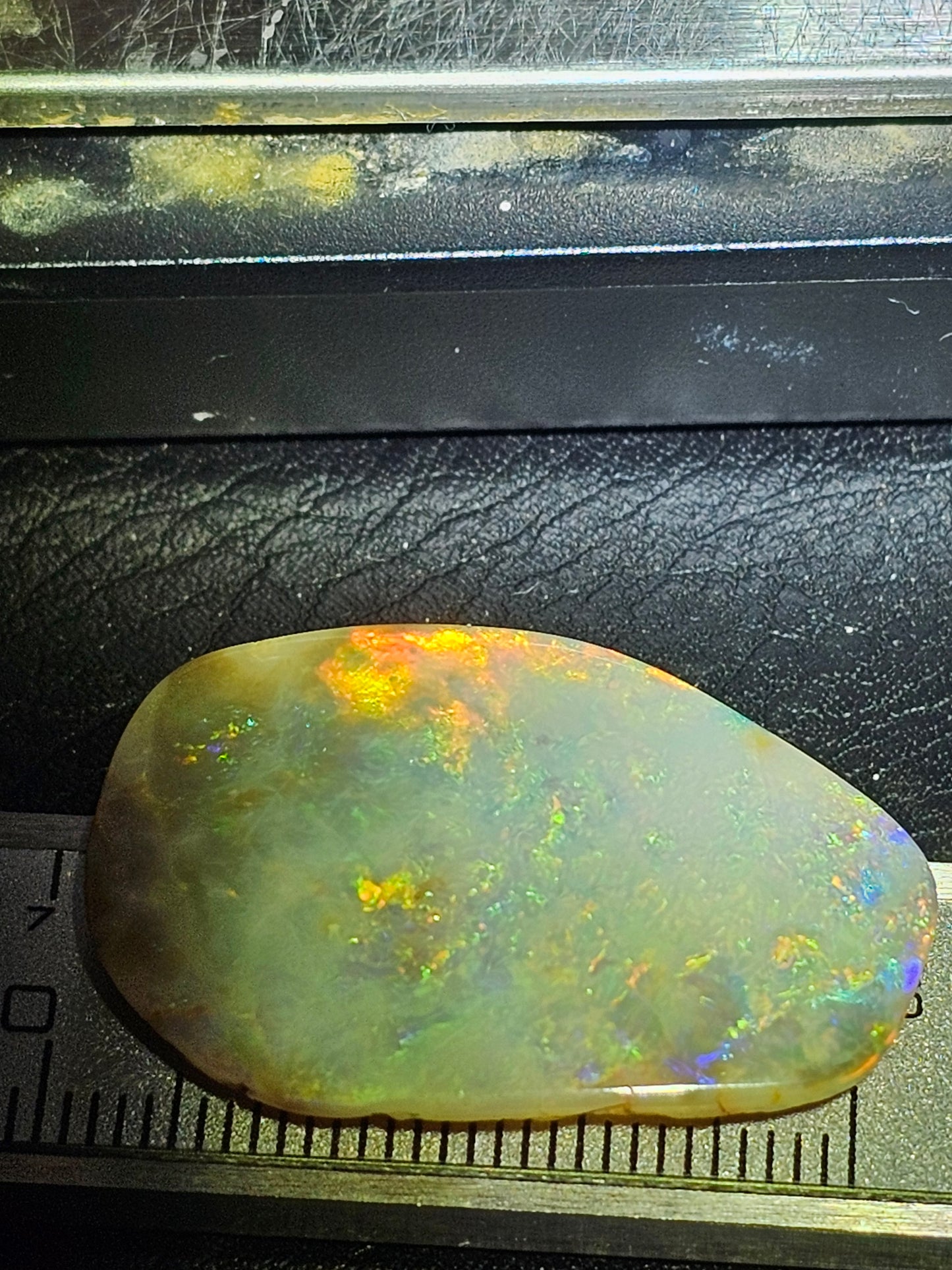 Australia opal coober pedy 19.45 ct