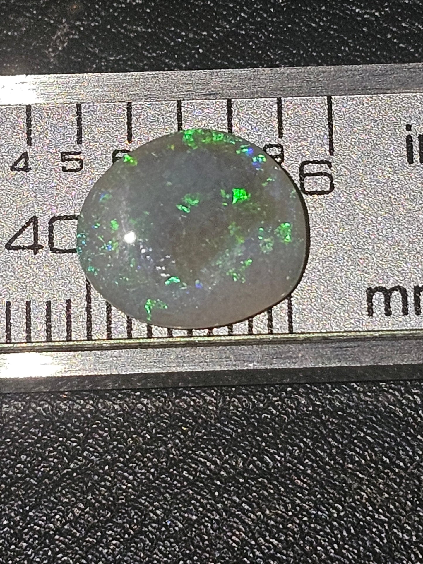 2.35ct lightning Ridge opal