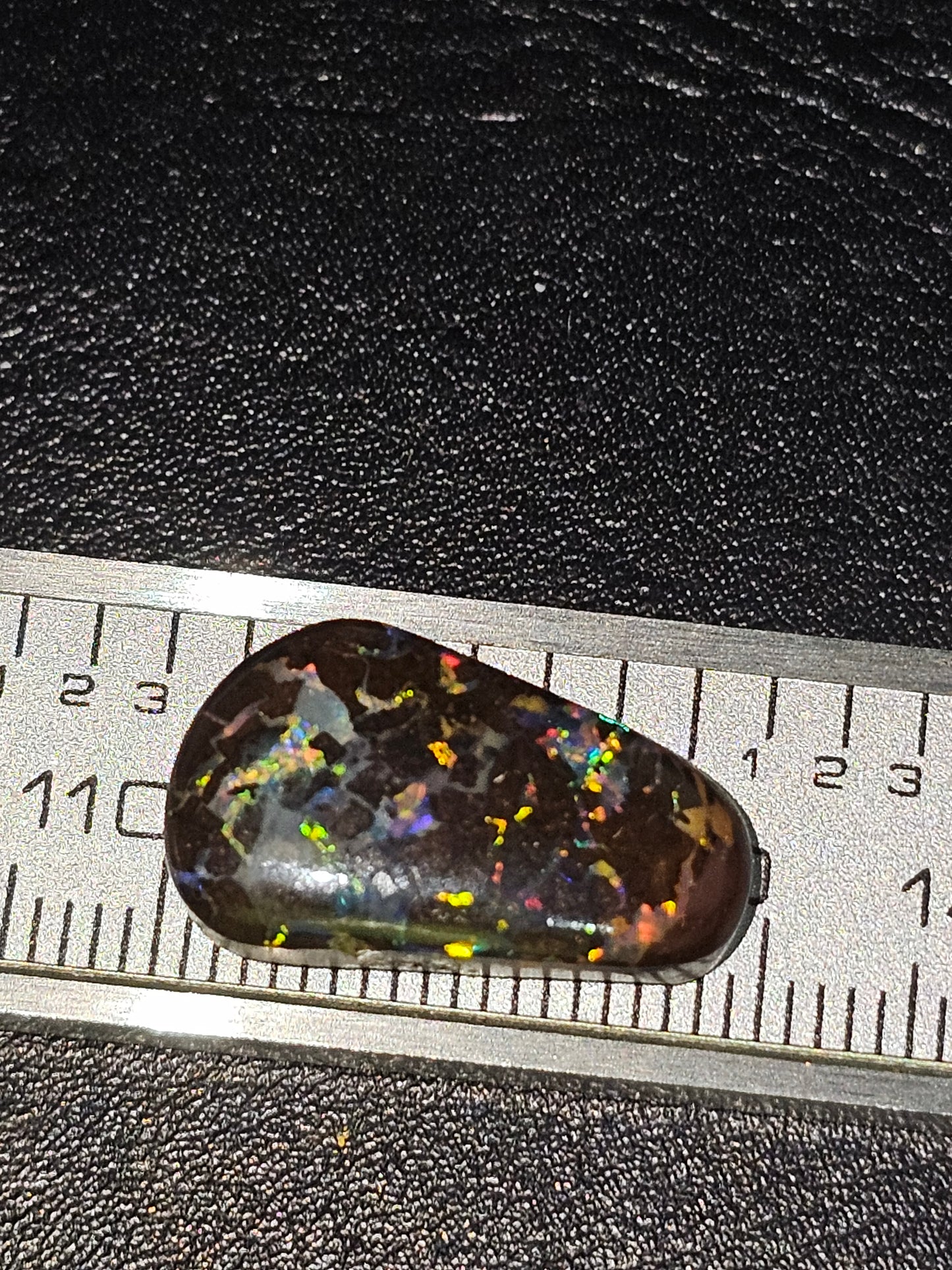 Australia Boulder opal 13ct