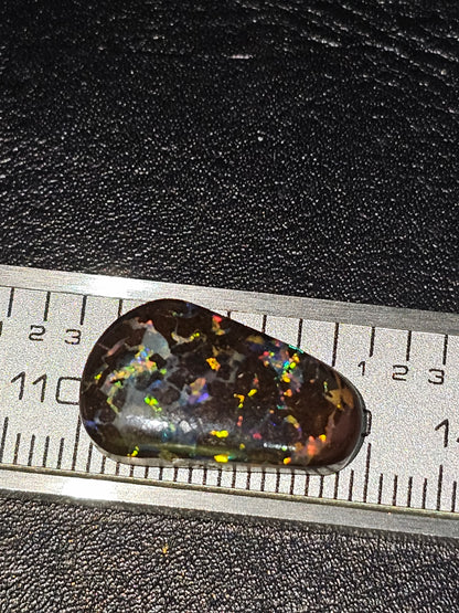 Australia Boulder opal 13ct