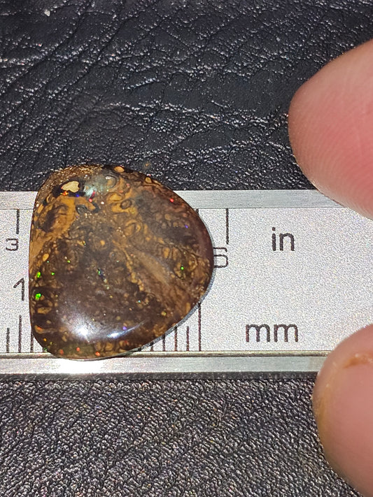 8.70 Australia Boulder opal